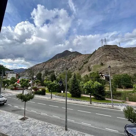 Apartamento Familiar Allotjament A