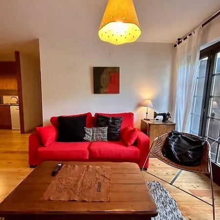 Familiar Allotjament A Apartamento