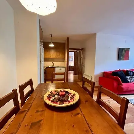 Apartamento Familiar Allotjament A