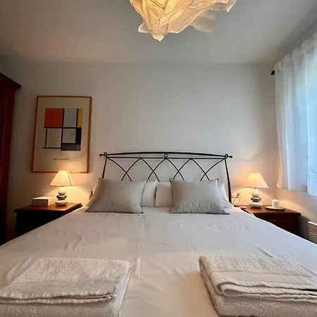 Apartamento Familiar Allotjament A *