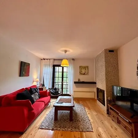 Familiar Allotjament A Apartamento *